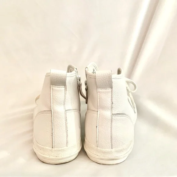 Clark’s size 9 Roxby Hi White lace up leather high top sneakers with side zip - Picture 4 of 7